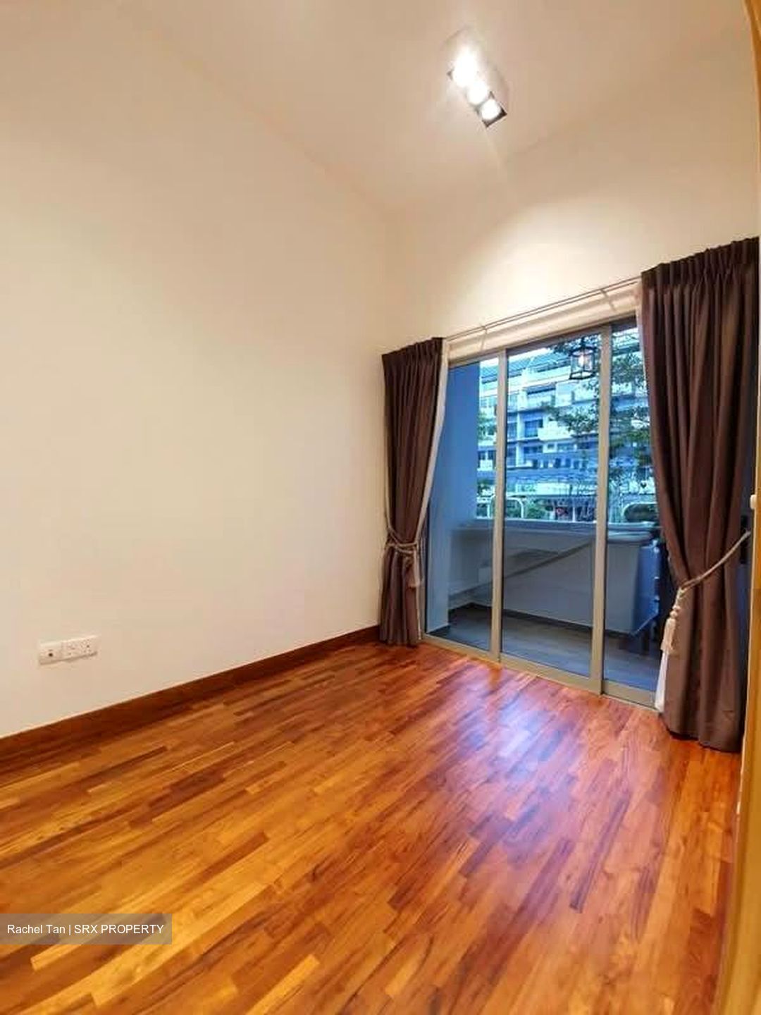 Casa Cambio (D19), Condominium #569756771